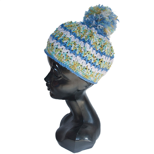 ボンボンニット帽子