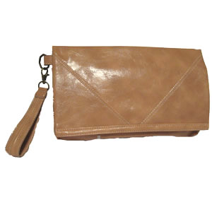 合皮シンプルクラッチバッグ