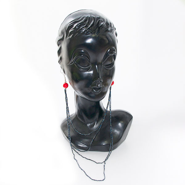 ハンドメイド　ビーズピアス