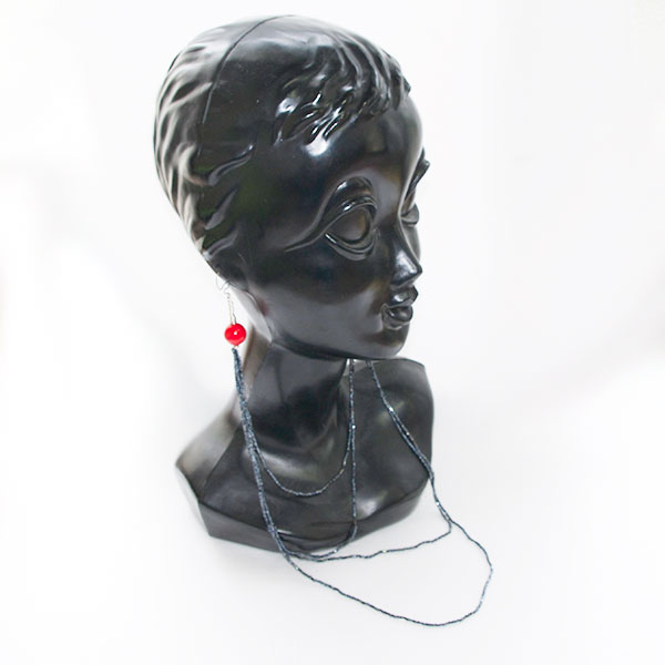 ハンドメイド　ビーズピアス