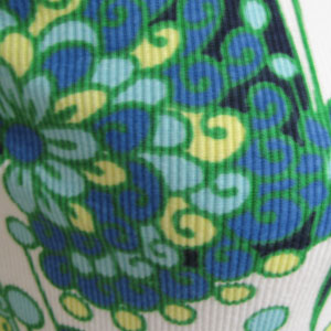 幾何学模様スパゲッティータンクトップ