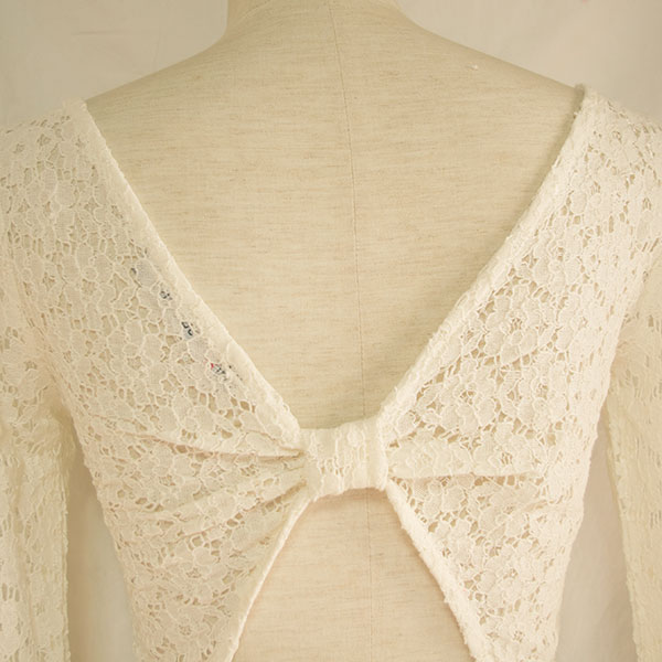 レースペプラムトップス