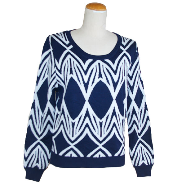 エスニック柄ニットトップス