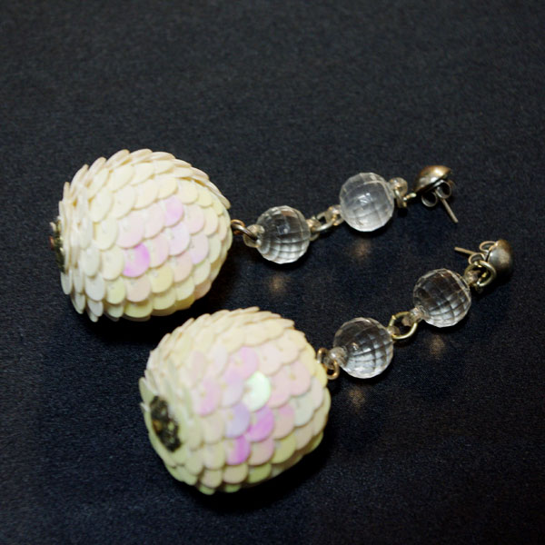 ダングル　ピアス