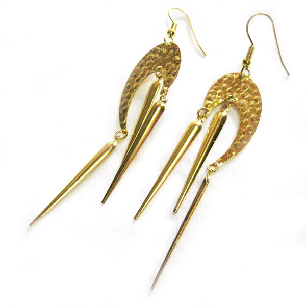 ダングルピアス