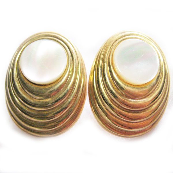 デッドストック　ゴールド　ピアス