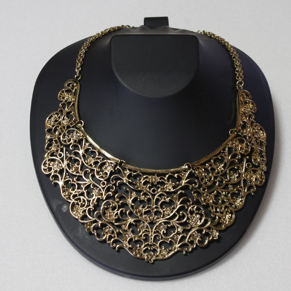 アンティークゴールドネックレス