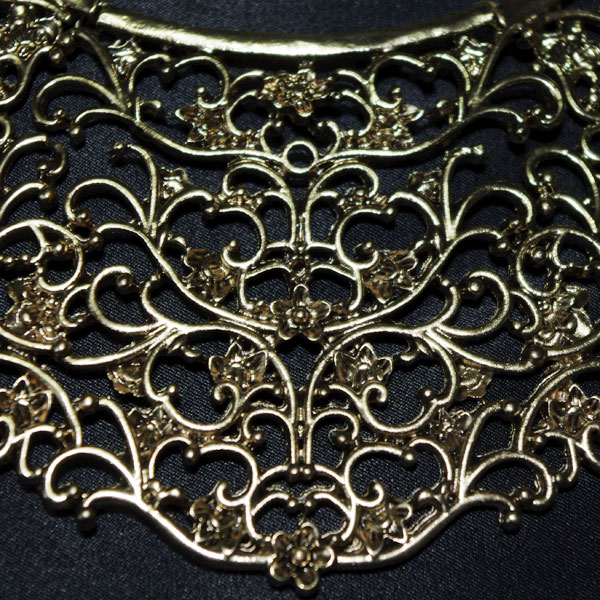 アンティークゴールドネックレス