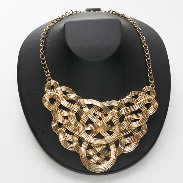 ゴールドネックレス