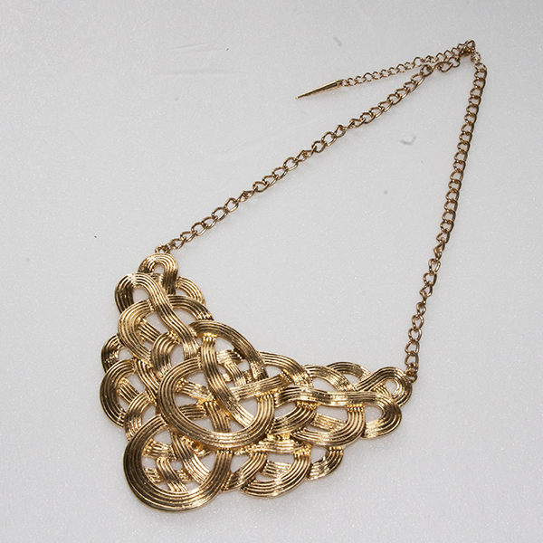 ゴールドネックレス