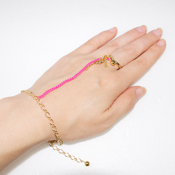 ピンクリングブレスレット