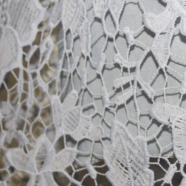 レーススカート