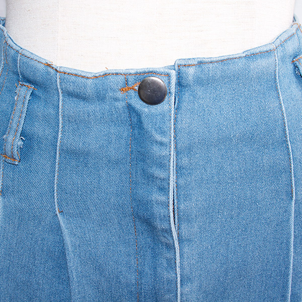 デニムタイトスカート