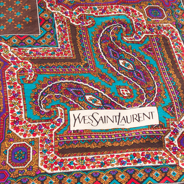 ペイズリー柄シルクスカーフ